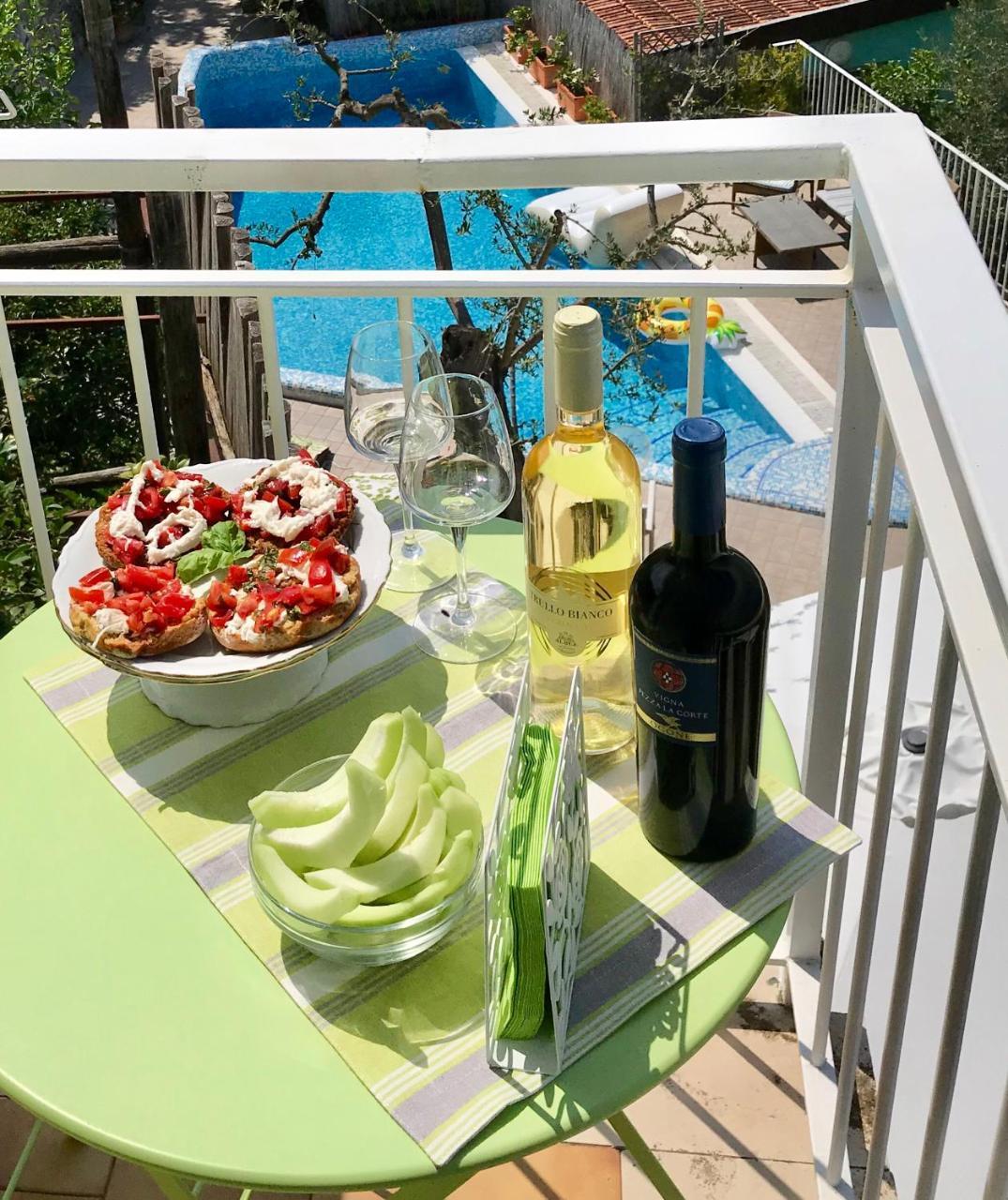 Villa Sorrento Flats Kültér fotó
