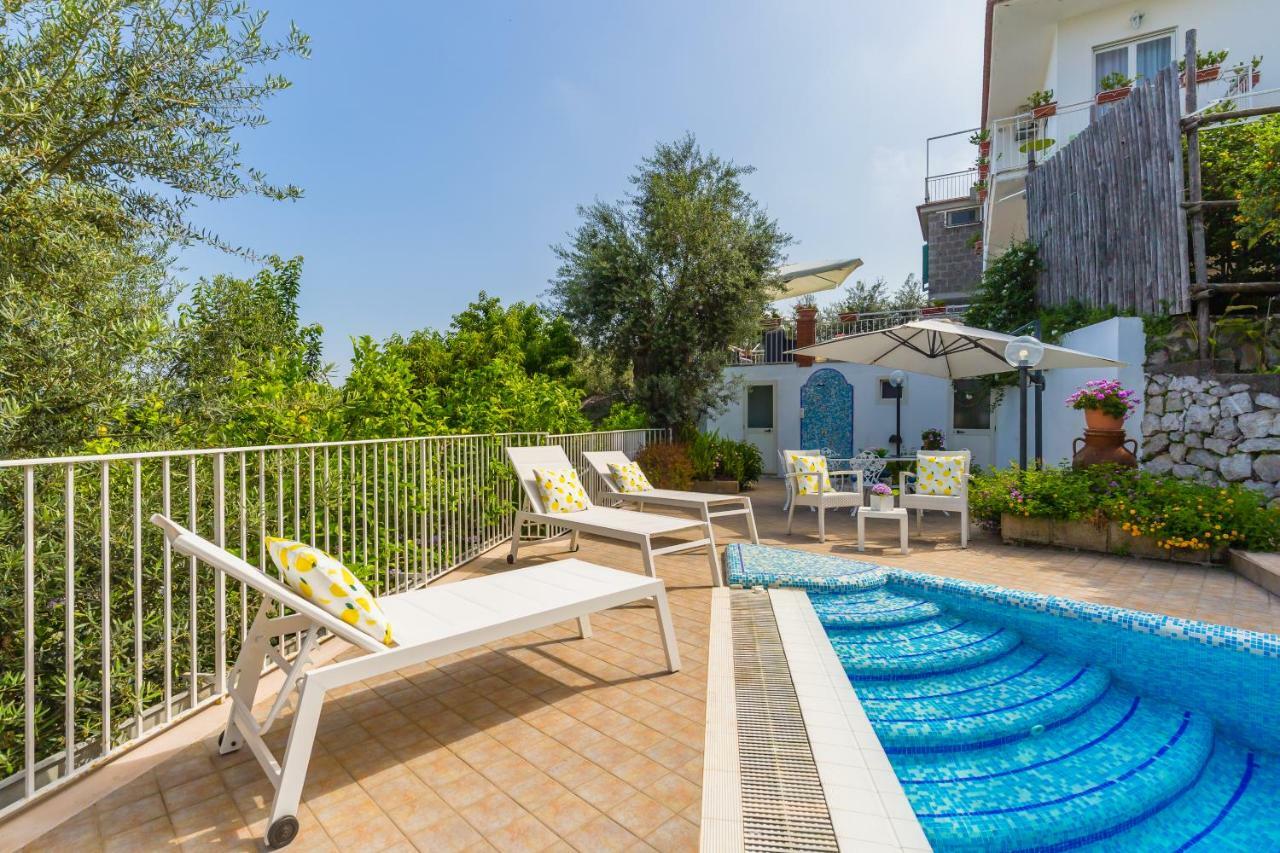 Villa Sorrento Flats Kültér fotó