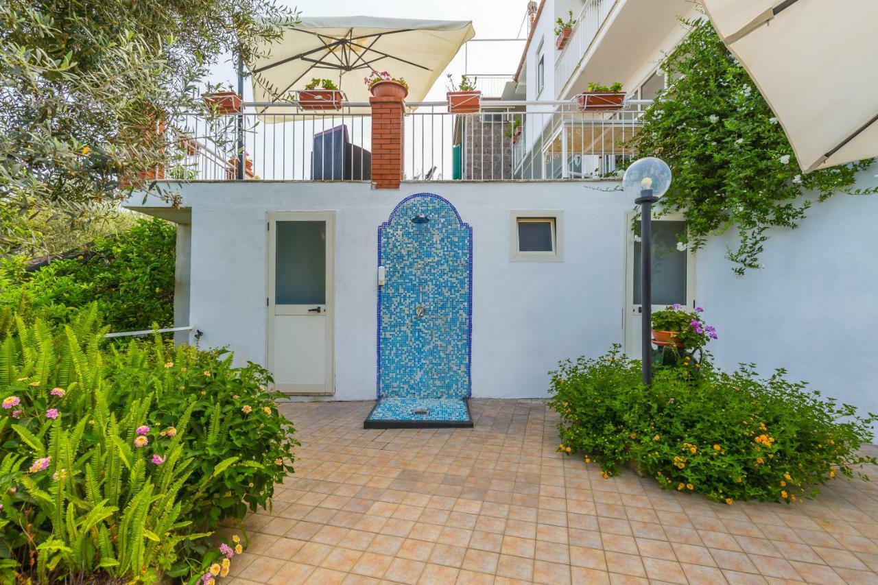Villa Sorrento Flats Kültér fotó