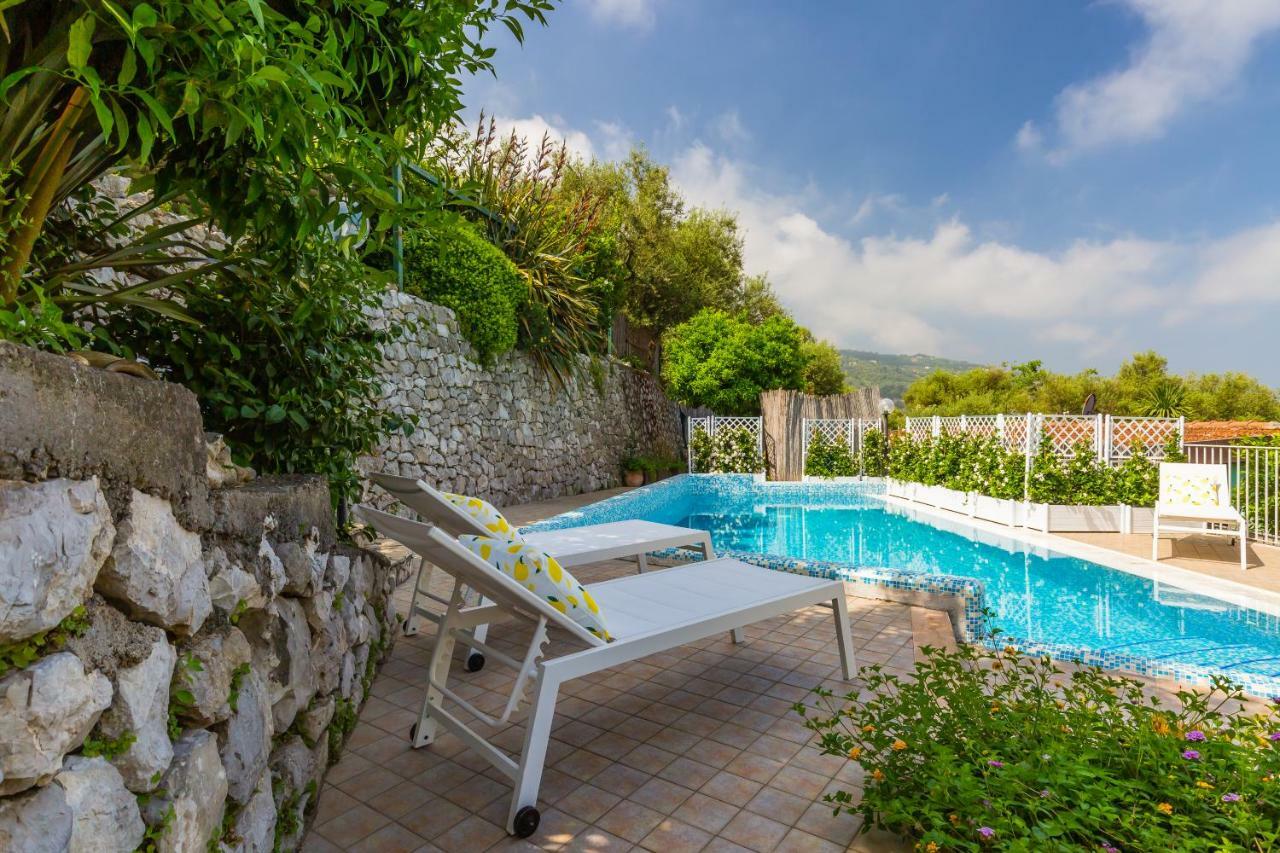 Villa Sorrento Flats Kültér fotó