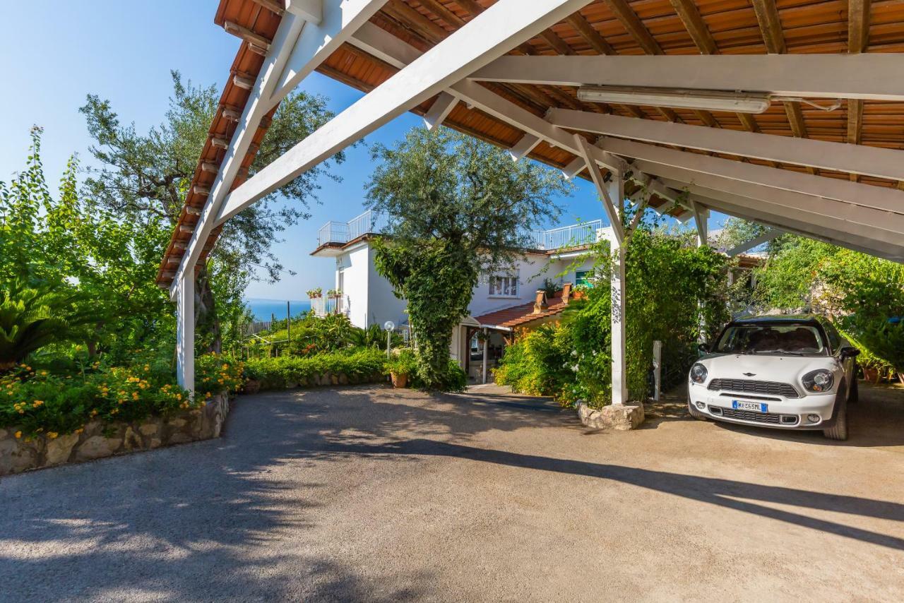 Villa Sorrento Flats Kültér fotó